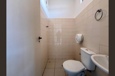 Casa à venda com 254m², 4 quartos e 3 vagas Casa à venda com 254m², 4 quartos e 3 vagasBanheiro Suíte 3