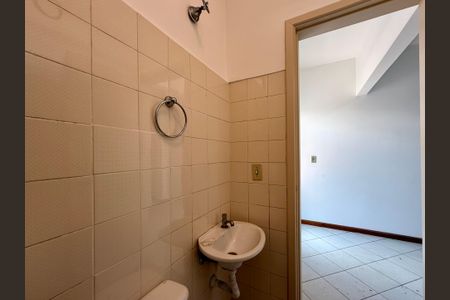 Casa à venda com 254m², 4 quartos e 3 vagas Casa à venda com 254m², 4 quartos e 3 vagasBanheiro Suíte 3