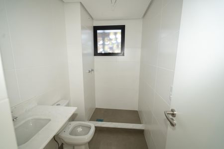 Banheiro de apartamento à venda com 2 quartos, 71m² em Petrópolis, Porto Alegre