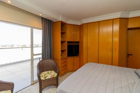 Apartamento à venda com 160m², 3 quartos e 2 vagas Apartamento à venda com 160m², 3 quartos e 2 vagasSuíte