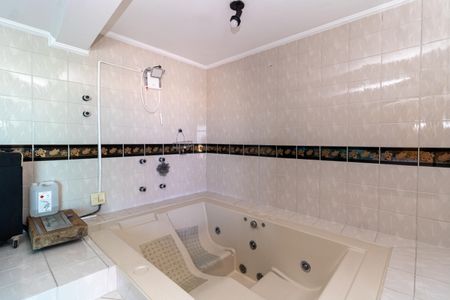 Apartamento à venda com 160m², 3 quartos e 2 vagas Apartamento à venda com 160m², 3 quartos e 2 vagasBanheiro da Suíte