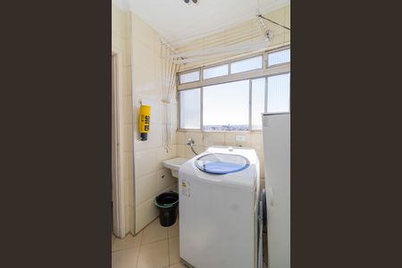 Apartamento à venda com 160m², 3 quartos e 2 vagas Apartamento à venda com 160m², 3 quartos e 2 vagasÁrea de Serviço