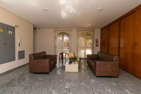 Apartamento à venda com 160m², 3 quartos e 2 vagas Apartamento à venda com 160m², 3 quartos e 2 vagasHall social