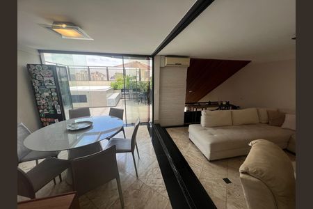 Apartamento à venda com 160m², 3 quartos e 2 vagas Apartamento à venda com 160m², 3 quartos e 2 vagasÁrea externa