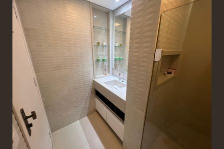 Apartamento à venda com 160m², 3 quartos e 2 vagas Apartamento à venda com 160m², 3 quartos e 2 vagasBanheiro