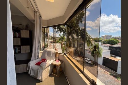 Apartamento à venda com 74m², 2 quartos e sem vaga