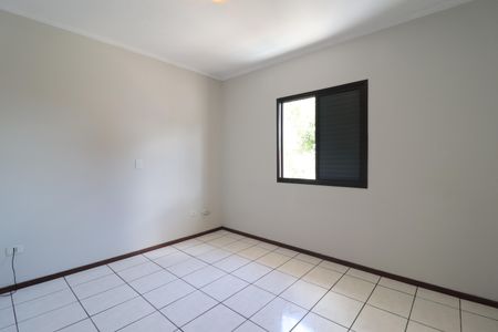 Apartamento à venda com 65m², 2 quartos e 2 vagasQuarto 2