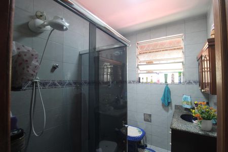 Casa à venda com 362m², 3 quartos e 3 vagasBanheiro 