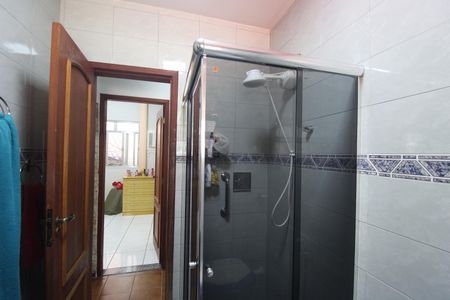 Casa à venda com 362m², 3 quartos e 3 vagasBanheiro 