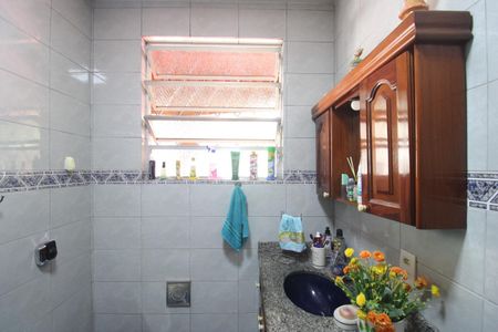 Casa à venda com 362m², 3 quartos e 3 vagasBanheiro 