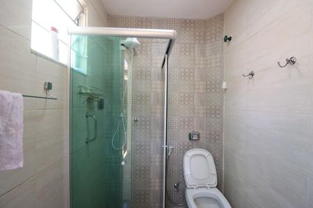 Casa à venda com 362m², 3 quartos e 3 vagasEdícula - Banheiro da suíte 