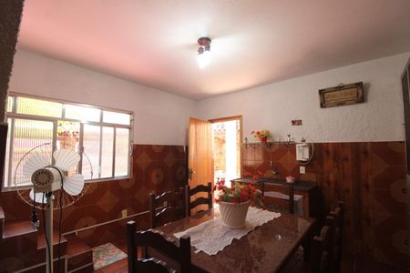 Casa à venda com 362m², 3 quartos e 3 vagasEdícula - Sala