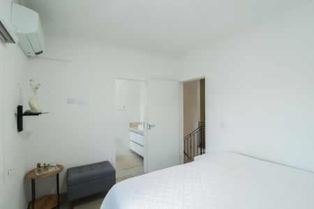 Casa à venda com 174m², 4 quartos e 5 vagas Casa à venda com 174m², 4 quartos e 5 vagasSuíte 1