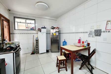 Casa de condomínio à venda com 250m², 2 quartos e 1 vaga Casa de condomínio à venda com 250m², 2 quartos e 1 vagaCozinha