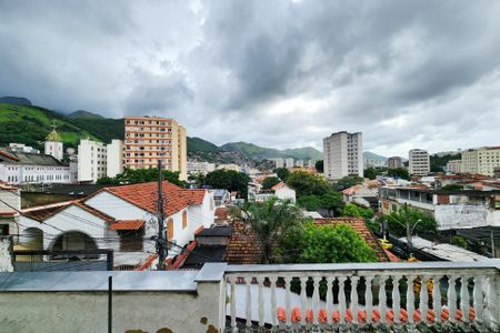 Casa de condomínio à venda com 250m², 2 quartos e 1 vaga Casa de condomínio à venda com 250m², 2 quartos e 1 vagaVista