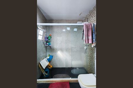 Casa de condomínio à venda com 250m², 2 quartos e 1 vaga Casa de condomínio à venda com 250m², 2 quartos e 1 vagaBanheiro da Suíte 1