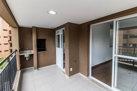 Varanda Gourmet de apartamento à venda com 2 quartos, 68m² em Empresarial 18 do Forte, Barueri