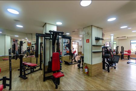 Apartamento à venda com 153m², 3 quartos e 3 vagas Apartamento à venda com 153m², 3 quartos e 3 vagasÁrea comum - Academia