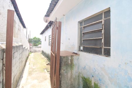 Casa para alugar com 100m², 1 quarto e sem vagaQuintal lateral