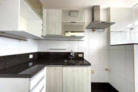 Apartamento para alugar com 75m², 3 quartos e 2 vagasCozinha