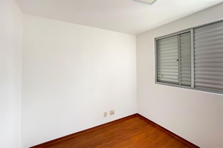 Apartamento para alugar com 75m², 3 quartos e 2 vagasQuarto 3