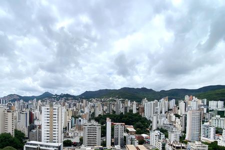 Apartamento para alugar com 75m², 3 quartos e 2 vagasVista do Quarto 3