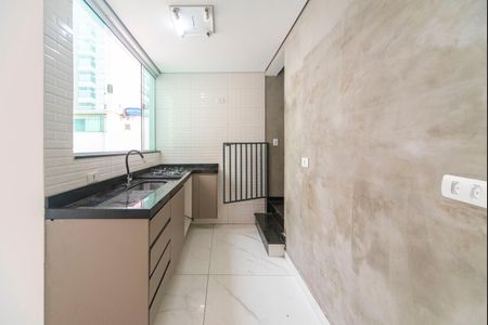 Apartamento para alugar com 134m², 2 quartos e 2 vagas Apartamento para alugar com 134m², 2 quartos e 2 vagasCozinha