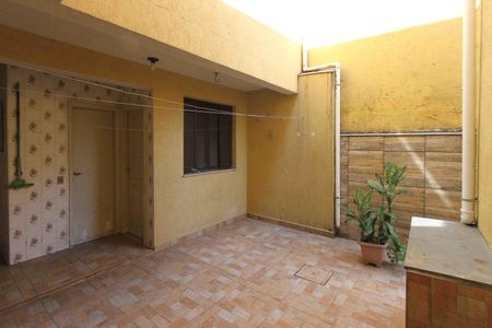 Casa à venda com 130m², 4 quartos e 2 vagas