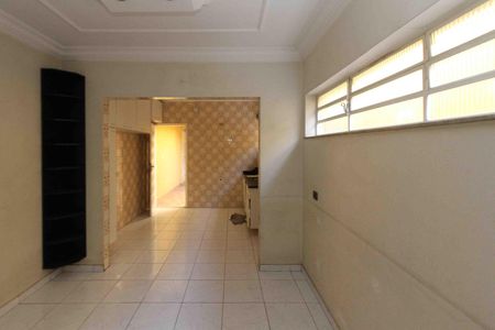 Casa à venda com 130m², 4 quartos e 2 vagas