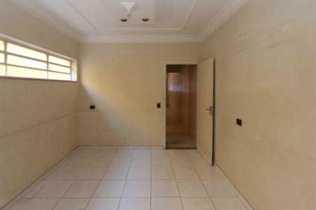 Casa à venda com 130m², 4 quartos e 2 vagas