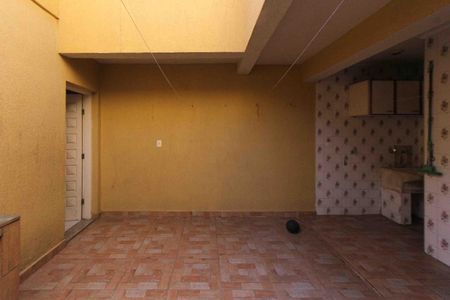 Casa à venda com 130m², 4 quartos e 2 vagas