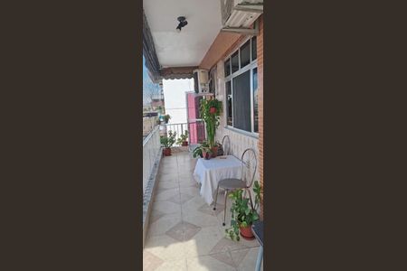 Apartamento à venda com 86m², 3 quartos e 1 vaga Apartamento à venda com 86m², 3 quartos e 1 vagaVaranda