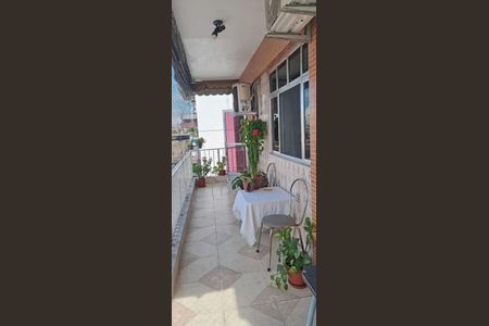 Apartamento à venda com 86m², 3 quartos e 1 vaga Apartamento à venda com 86m², 3 quartos e 1 vagaVaranda