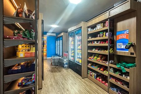 Apartamento à venda com 72m², 2 quartos e sem vagaÁrea comum