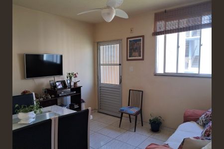 Sala de apartamento para alugar com 2 quartos, 70m² em Santa Cruz, Rio de Janeiro