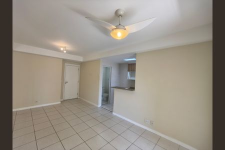 Sala de apartamento para alugar com 2 quartos, 78m² em Barra Olímpica, Rio de Janeiro