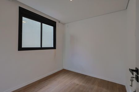 Apartamento à venda com 140m², 4 quartos e 2 vagas Apartamento à venda com 140m², 4 quartos e 2 vagasQuarto 2
