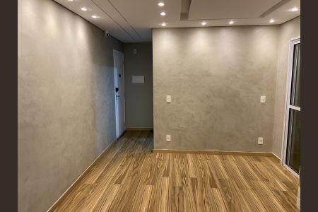 Sala de apartamento à venda com 2 quartos, 50m² em Jardim Roberto, Osasco