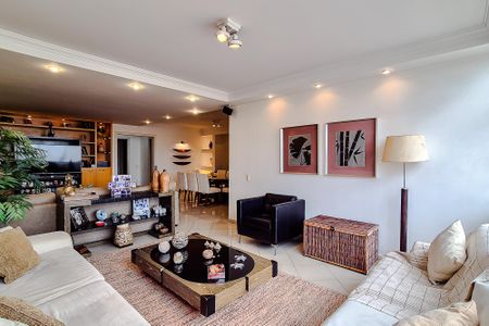 Apartamento à venda com 171m², 3 quartos e 1 vaga Apartamento à venda com 171m², 3 quartos e 1 vagaSala