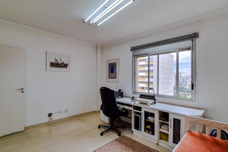 Apartamento à venda com 171m², 3 quartos e 1 vaga Apartamento à venda com 171m², 3 quartos e 1 vagaQuarto 3