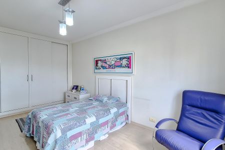 Apartamento à venda com 171m², 3 quartos e 1 vaga Apartamento à venda com 171m², 3 quartos e 1 vagaQuarto 2