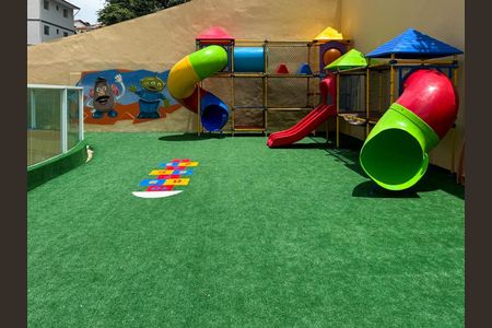 Apartamento para alugar com 70m², 3 quartos e 1 vaga Apartamento para alugar com 70m², 3 quartos e 1 vagaÁrea comum - Playground
