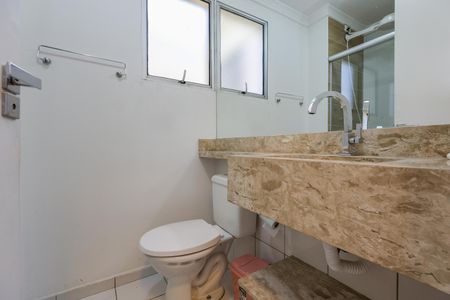 Apartamento para alugar com 70m², 3 quartos e 1 vaga Apartamento para alugar com 70m², 3 quartos e 1 vagaBanheiro