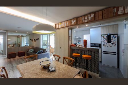 Sala de apartamento para alugar com 3 quartos, 90m² em Sion, Belo Horizonte