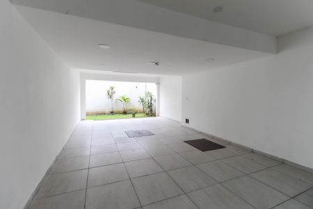 Apartamento para alugar com 38m², 2 quartos e sem vagaÁrea Externa