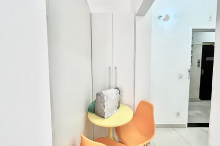 Sala  de apartamento à venda com 1 quarto, 28m² em Ipanema, Rio de Janeiro