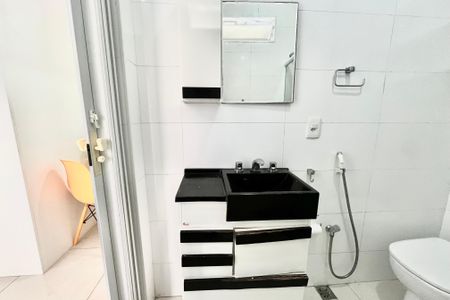 Apartamento à venda com 28m², 1 quarto e sem vagaBanheiro 