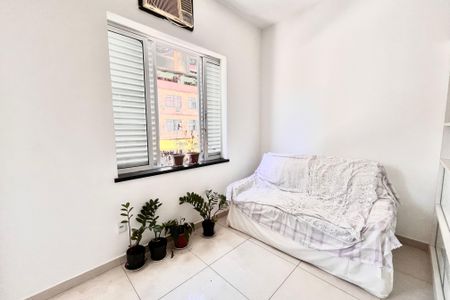 Apartamento à venda com 28m², 1 quarto e sem vagaSala 
