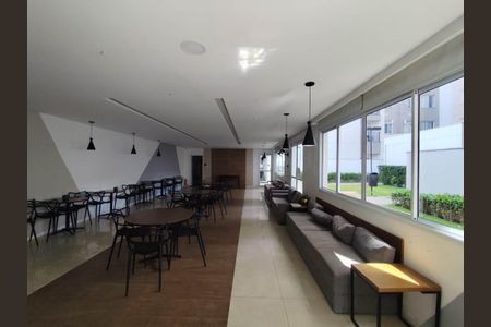 Apartamento à venda com 43m², 2 quartos e 1 vaga Apartamento à venda com 43m², 2 quartos e 1 vagaÁrea comum - Salão de festas