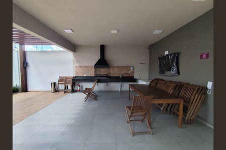 Apartamento à venda com 43m², 2 quartos e 1 vaga Apartamento à venda com 43m², 2 quartos e 1 vagaÁrea comum - Churrasqueira